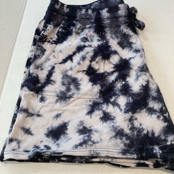DKNY sport tie dye shorts. NWOT - Picture 3 of 7